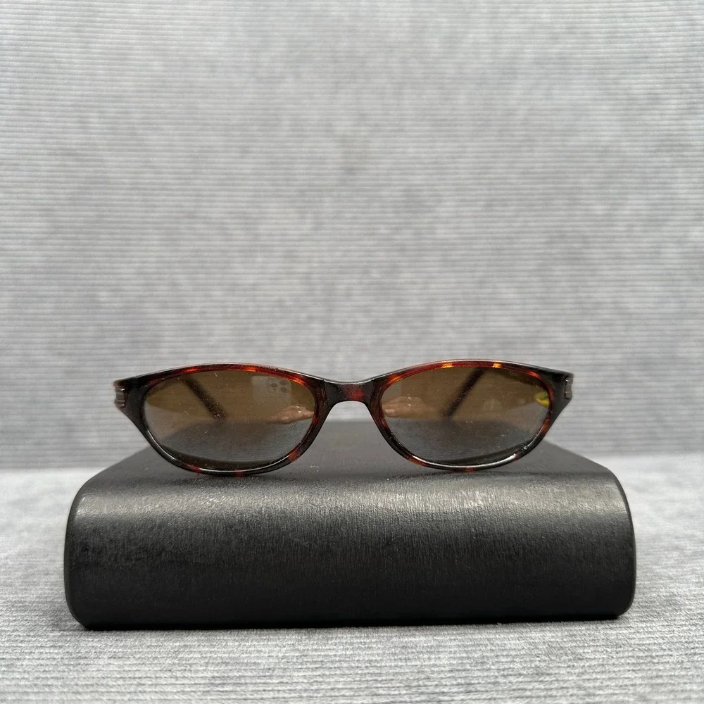 Foster Grant Detail Pol Tortoiseshell Oval Polarized Sunglasses EG0306 Brown Y2k